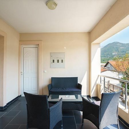 Apartments Lora Bar Dış mekan fotoğraf