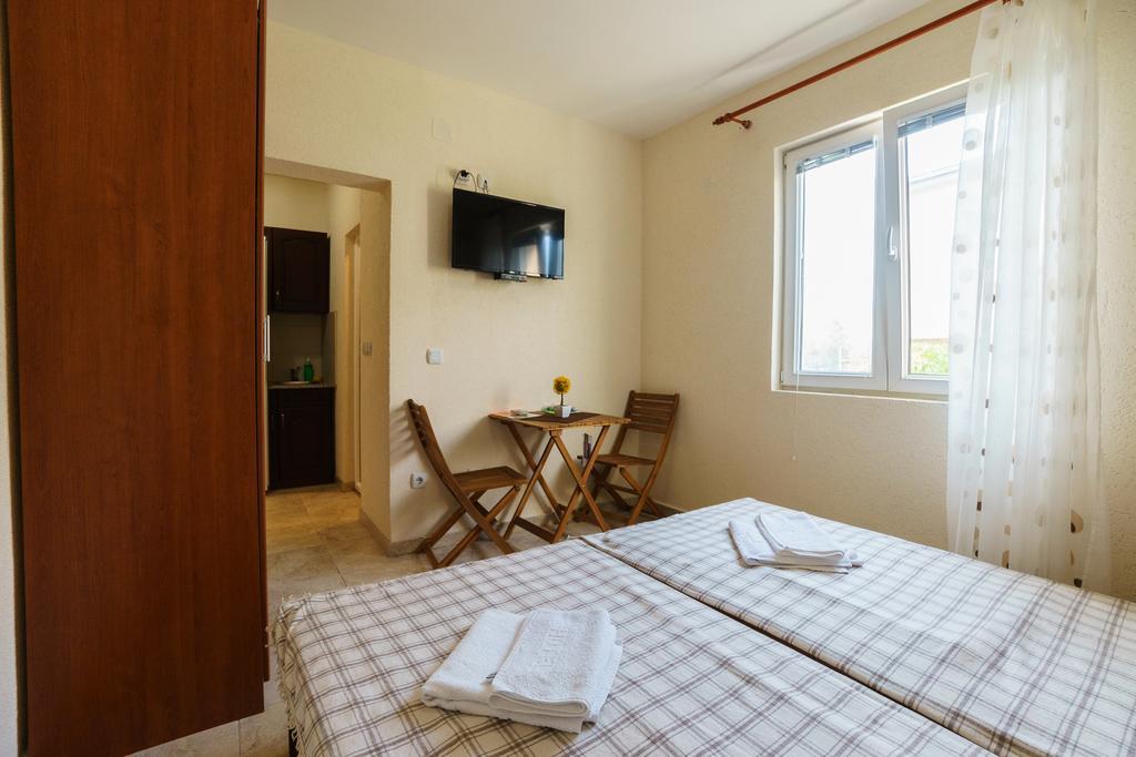 Apartments Lora Bar Dış mekan fotoğraf