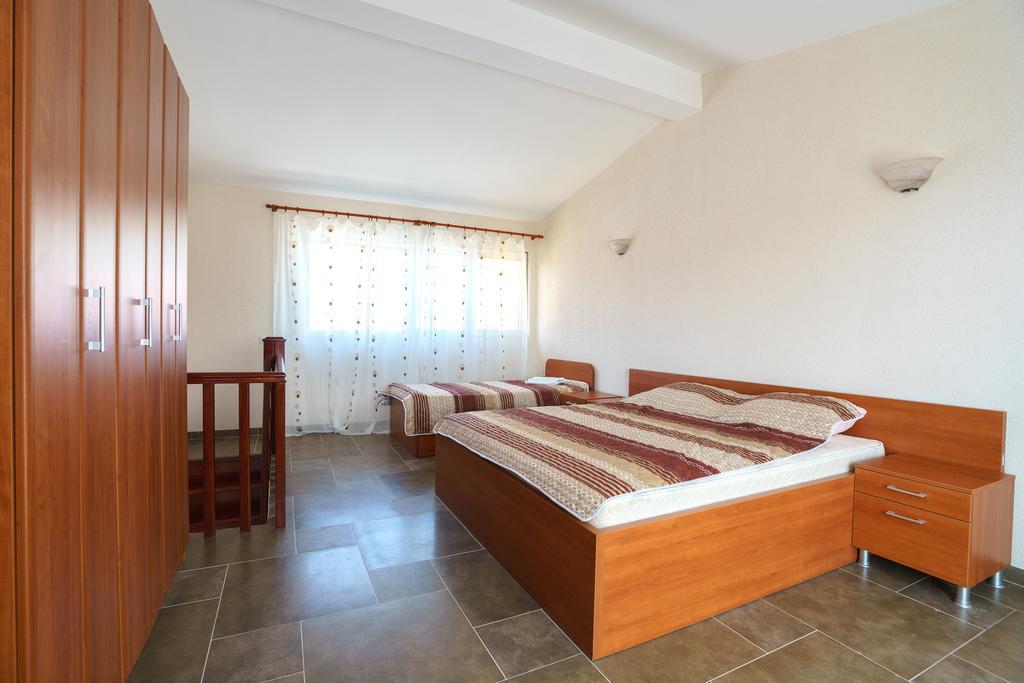 Apartments Lora Bar Dış mekan fotoğraf