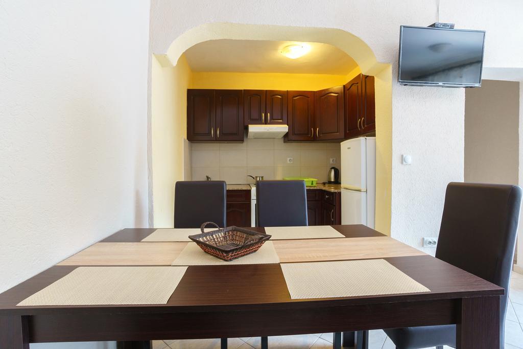 Apartments Lora Bar Dış mekan fotoğraf