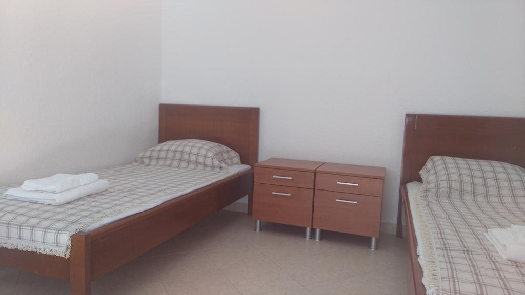 Apartments Lora Bar Dış mekan fotoğraf