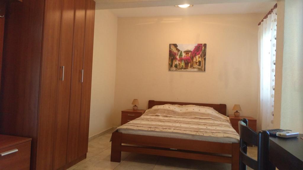 Apartments Lora Bar Dış mekan fotoğraf